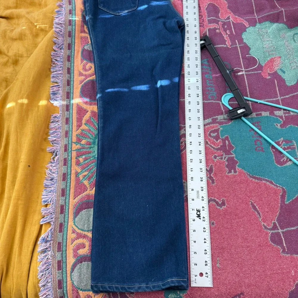 Vintage Levis 205-2019 blue Tab Jeans Mens 38x32 Straight Leg Made in USA